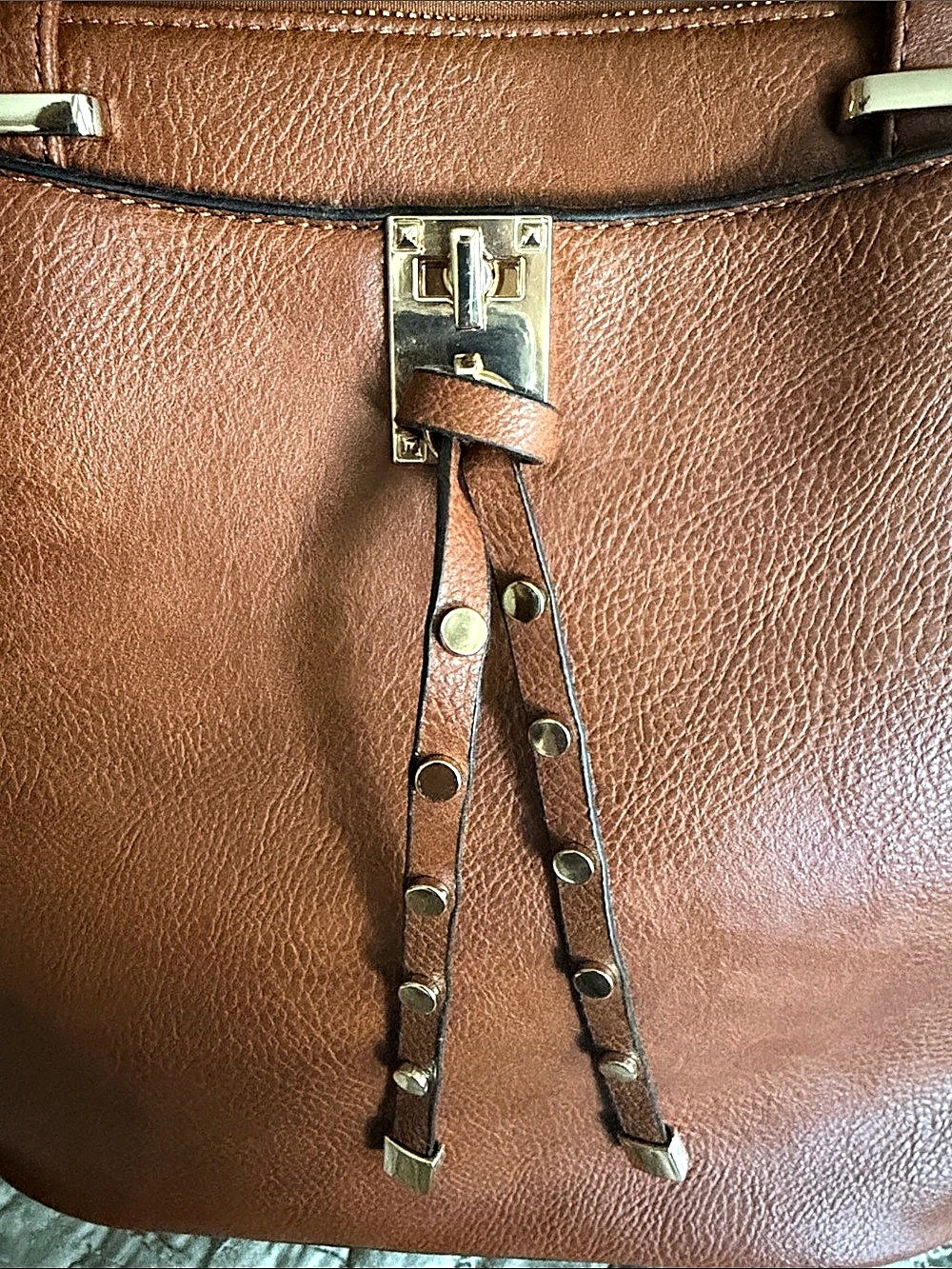 Darcy Marks London Brown tan cognac vegan approved LeatherTote straps 10 1/2” - Picture 9 of 17